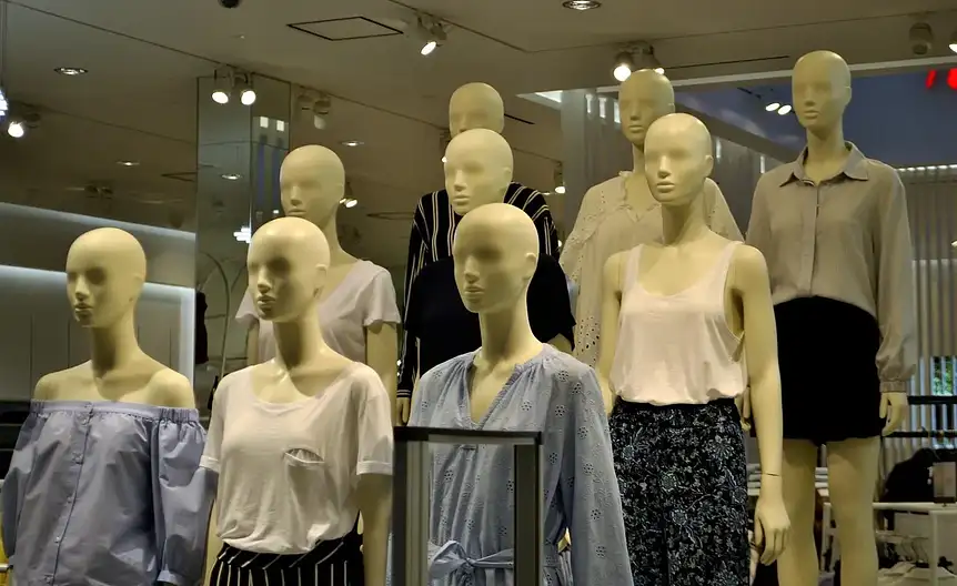 Eleganckie i wygodne bluzki do pracy dla kobiet