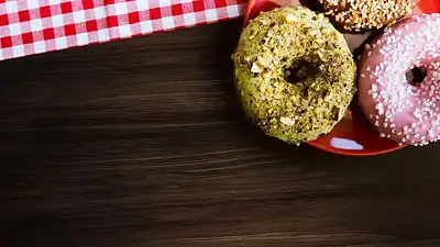 Przepis na oponki serowe – tradycyjne i pyszne domowe oponki