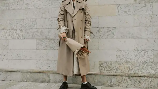 Modne płaszcze na wiosnę – trendy, fasony