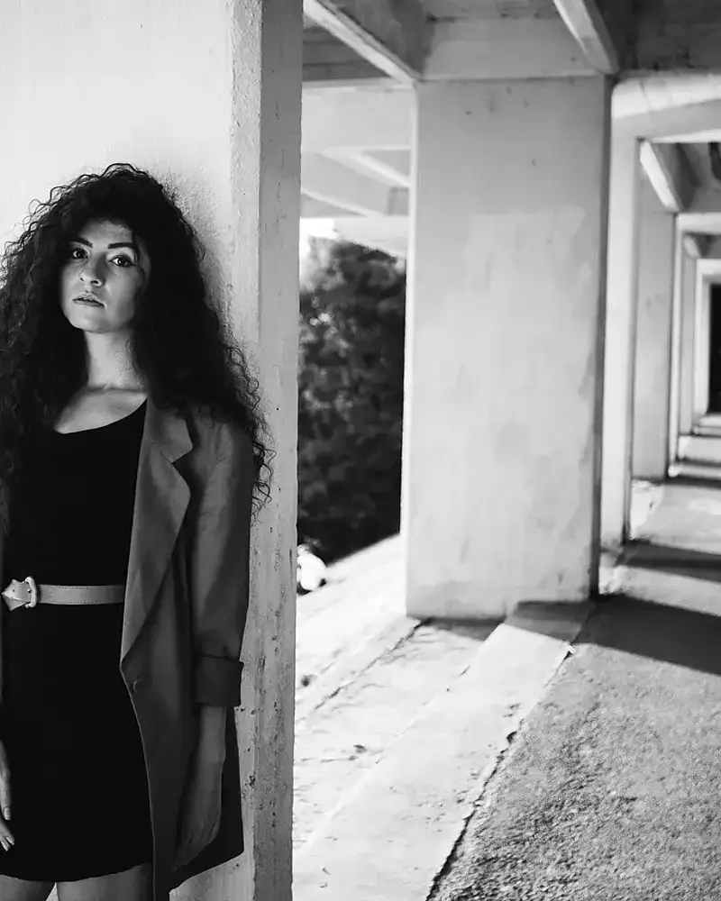 Fasony sukienek dla puszystych – podkreśl atuty sylwetki