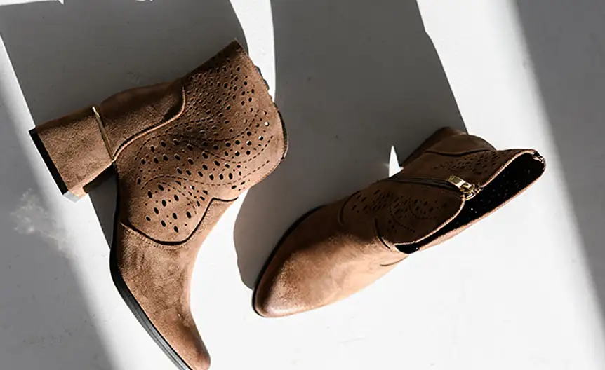 Brazowe azurowe botki damskie