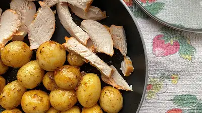 Jak ugotować soczystego kurczaka w wodzie – praktyczne porad