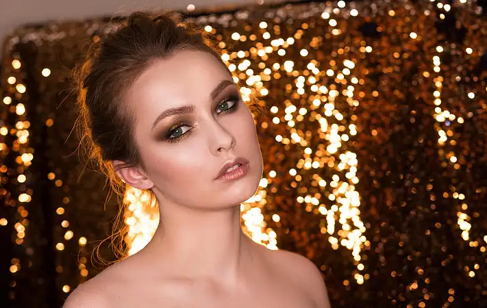 Jaka fryzura wyszczupla twarz? Odkryj efektywne triki