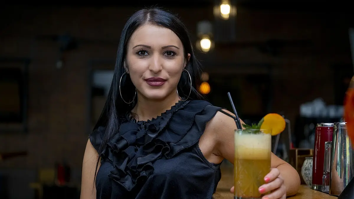 Zdrowy koktajl bananowo-jabłkowy – prosty przepis i korzyści